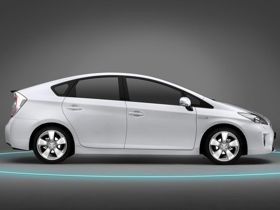  Toyota Prius 2011 года  (фото 4 из 36)